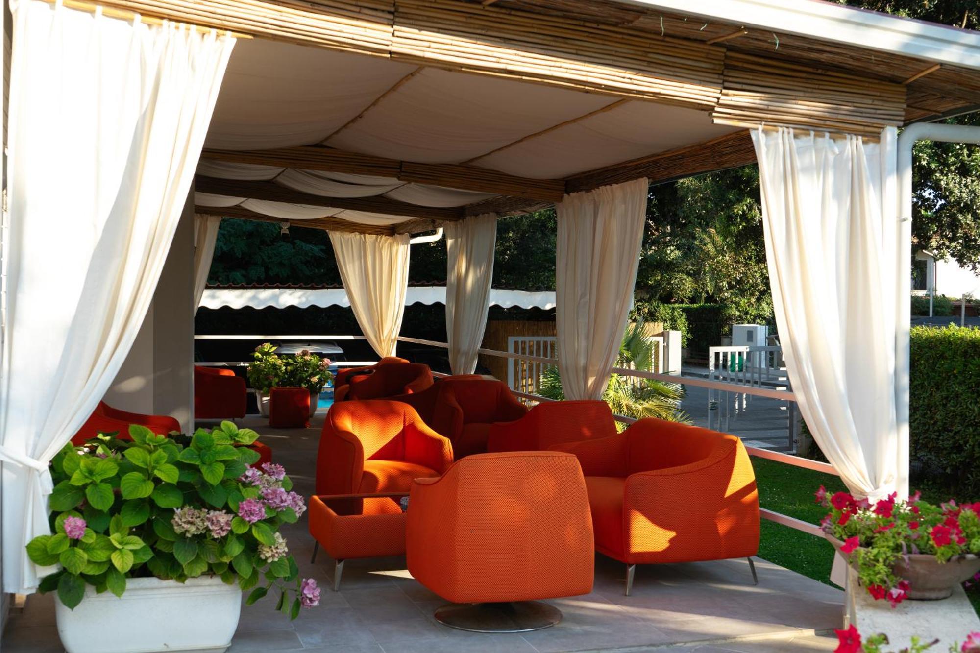 Park Hotel Giusy ลิโด ดิ กามาโยเร ภายนอก รูปภาพ