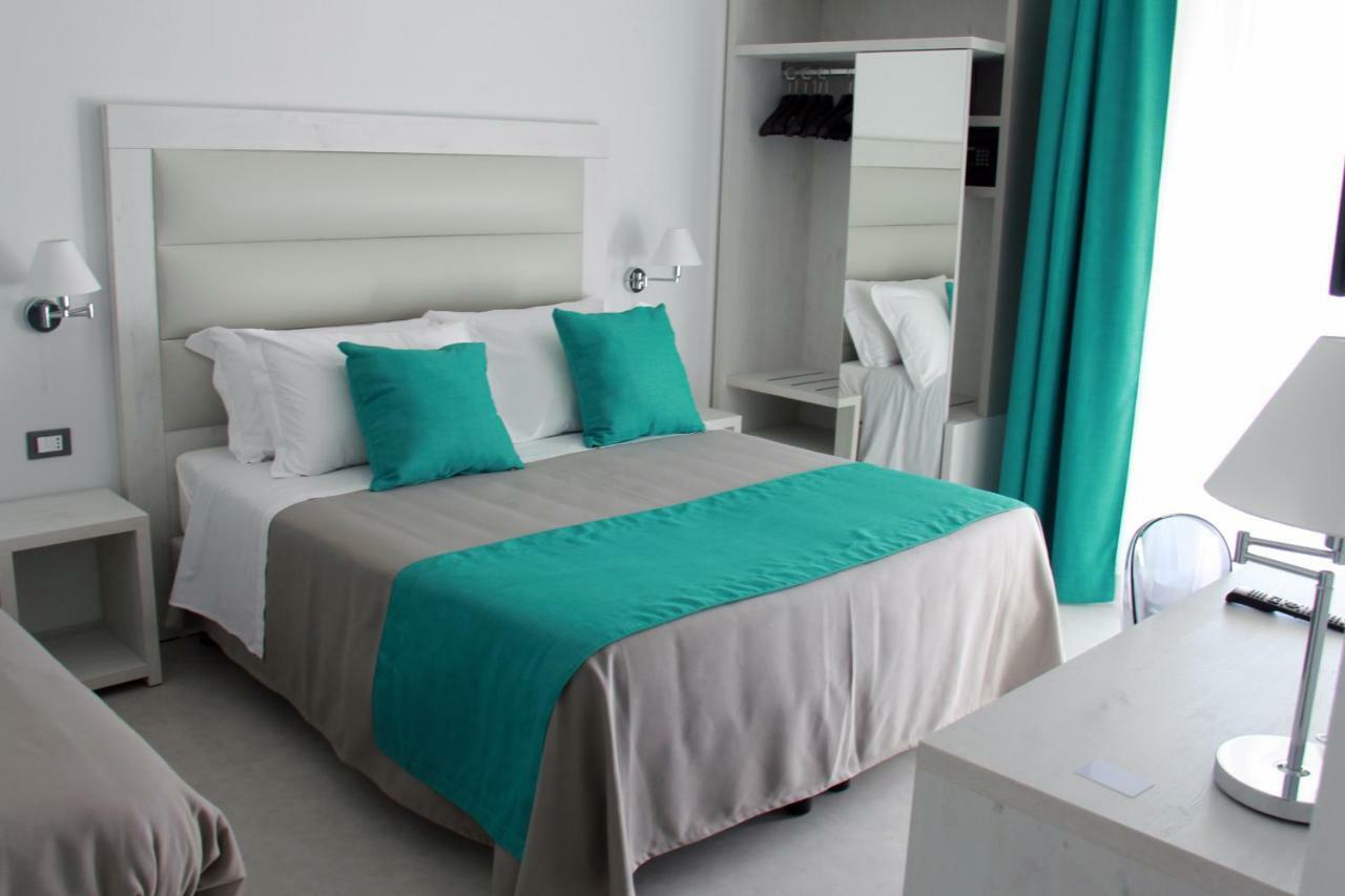 Park Hotel Giusy ลิโด ดิ กามาโยเร ภายนอก รูปภาพ